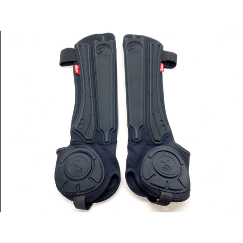 Shadow Invisa-Lite Youth Shin/Ankle Pad Combo, OSFM